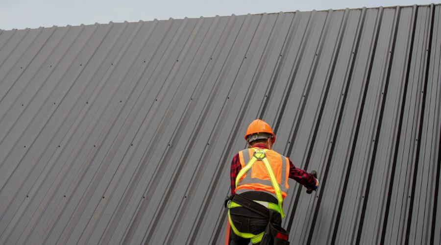 Expert Emergency Roof Repairs services in Westhampton Beach, NY